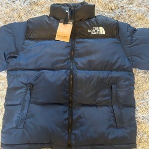 North face puffer jacket size M